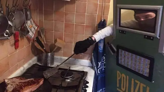 6 Potret Kocak Saat Cowok Masak di Dapur, Ngakak tapi Kreatif