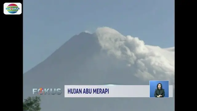 BPBD Sleman meminta warga agar tetap tenang terkait hujan abu tipis yang terjadi di kawasan lereng Merapi, Sleman, Yogyakarta.