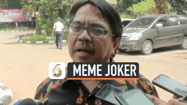 Dosen UI Ade Armando memenuhi panggilan kepolisian terkait laporan dirinya tentang meme joker Anies Baswedan. Ade mengatakan akan terus mengkritik Anies selama menjadi Gubernur.