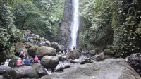 Wisata Alam Air terjun Ciparay Bogor