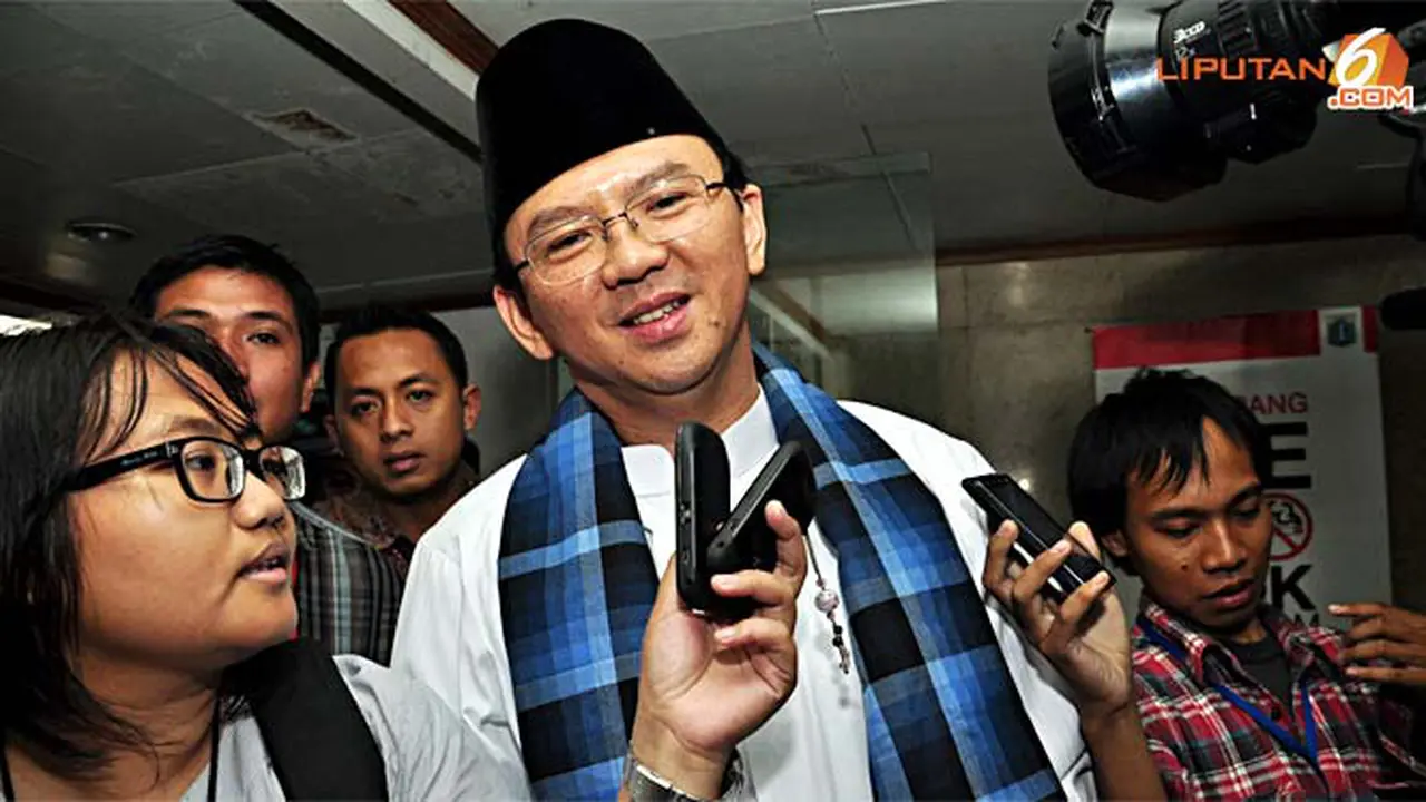 ahok-bangun-sungai130220b.jpg