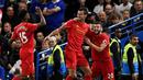 Ekspresi pemain Liverpool, Dejan Lovren, setelah mencetak gol pertama ke gawang Chelsea pada laga Premier League di Stamford Bridge, London, Sabtu (17/9/2016) dini hari WIB. (Reuters/Dylan Martinez)