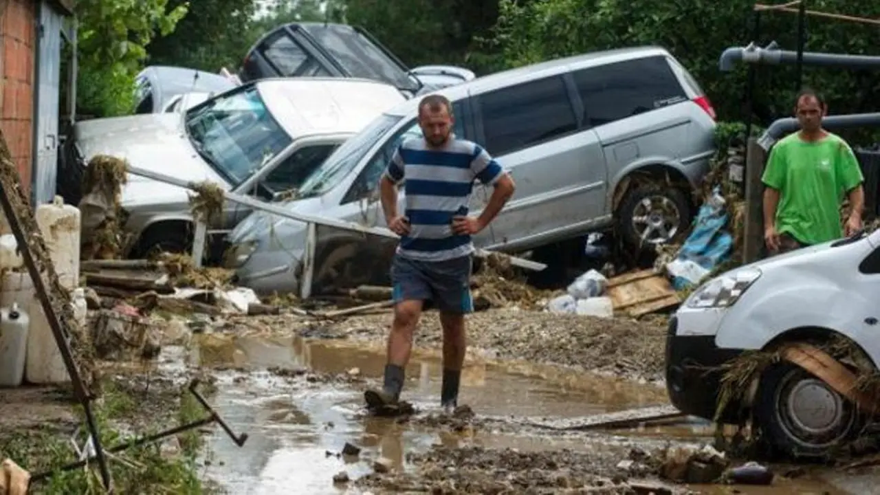 Banjir Bandang Tewaskan 21 Orang di Macedonia