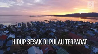 Pulau Bungin di Sumbawa, Nusa Tenggara Barat dijuluki sebagai pulau terpadat di dunia. Lebih dari 3.500 orang tinggal di pulau seluas 8,5 hektar. Penghuni Pulau Bungin merupakan Suku Bajo dari Sulawesi Selatan.