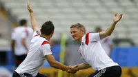 Latihan Timnas Jerman jelang pertandingan lawan Ghana (REUTERS/Marcelo del Pozo)