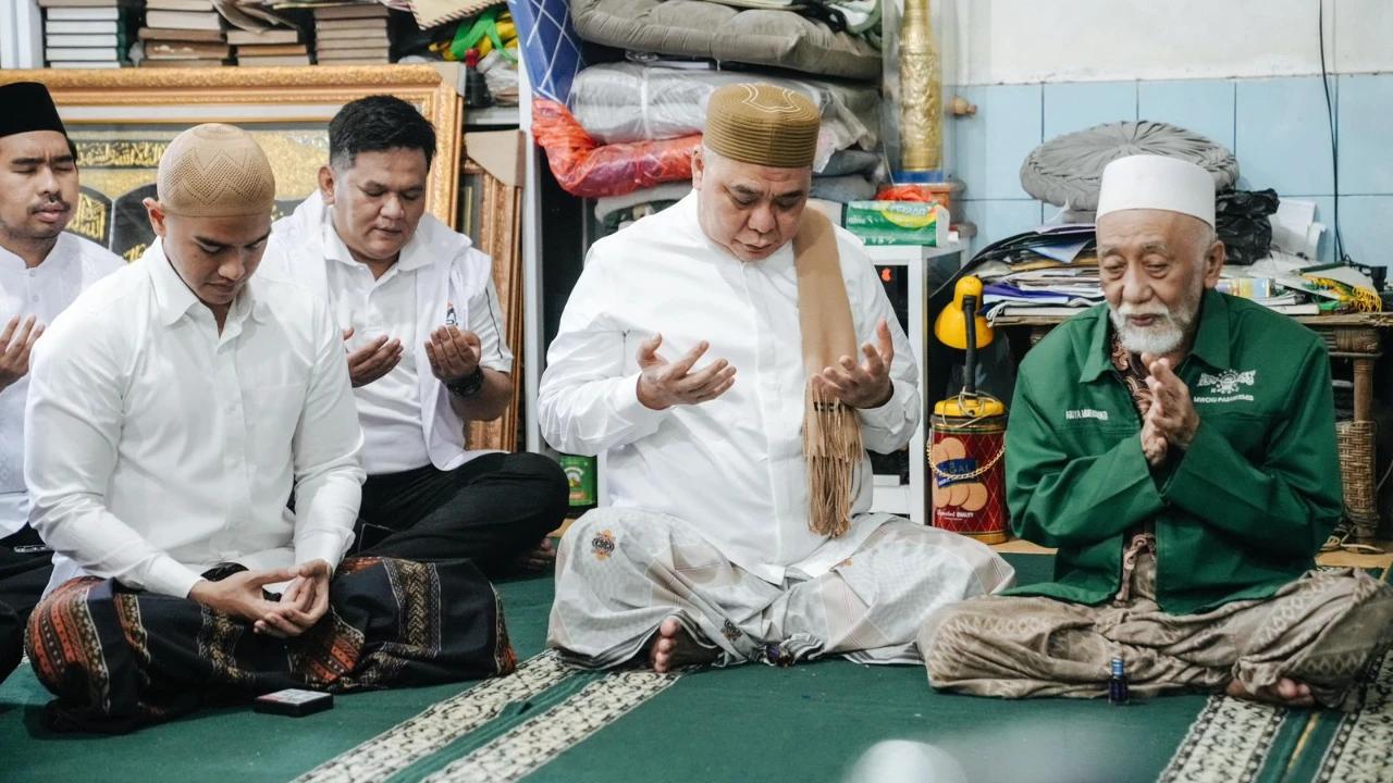 Safari Ramadan PSI, Kaesang Pangarep Sowan ke Ponpes Roudlotul Ulum Perkuat Silaturahmi Ulama