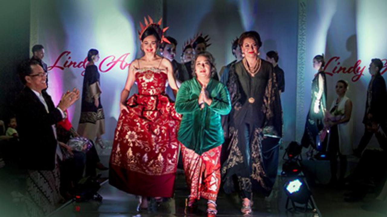 Kain Etnik dalam Sentungan Tangan Lindy Ann