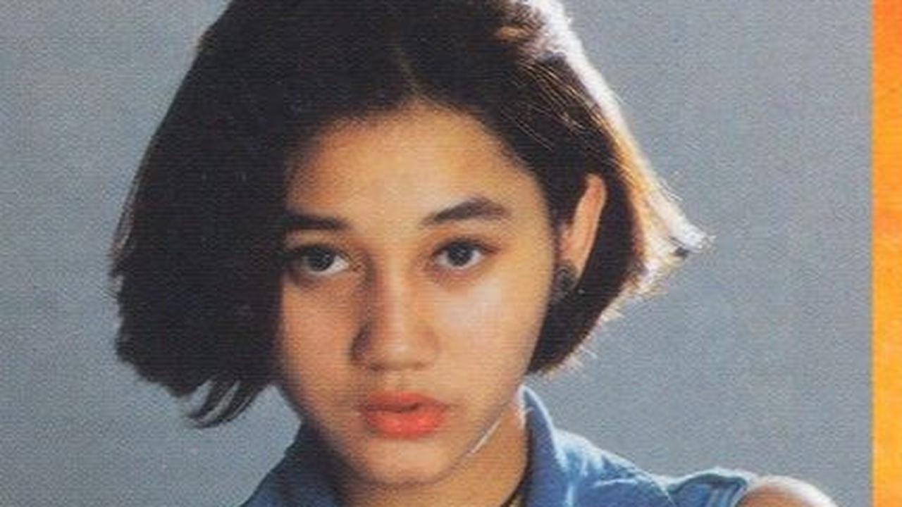 18. Dalam Biru Hatiku<br>
