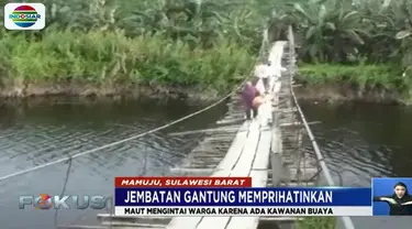 Kondisi akan lebih parah jika sungai meluap. Pasalnya, jarak bentangan jembatan dengan permukaan sungai hanya beberapa sentimeter.