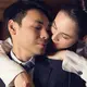 Chelsea Islan Merayakan Wedding Anniversary ke-3 dengan Suaminya, memerlihatkan berbagai foto gaya old money. [@chelseaislan]