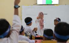 Perbedaan Sistem Guru Honorer di Indonesia dan Negara Maju, Miris Bak Bumi dan Langit