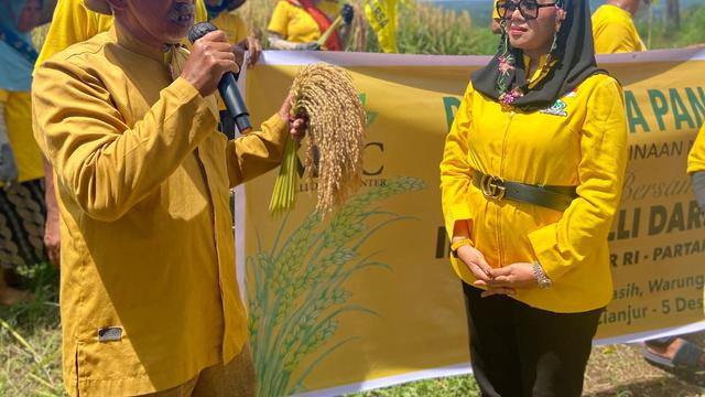 Politikus Partai Golkar Melli Darsa