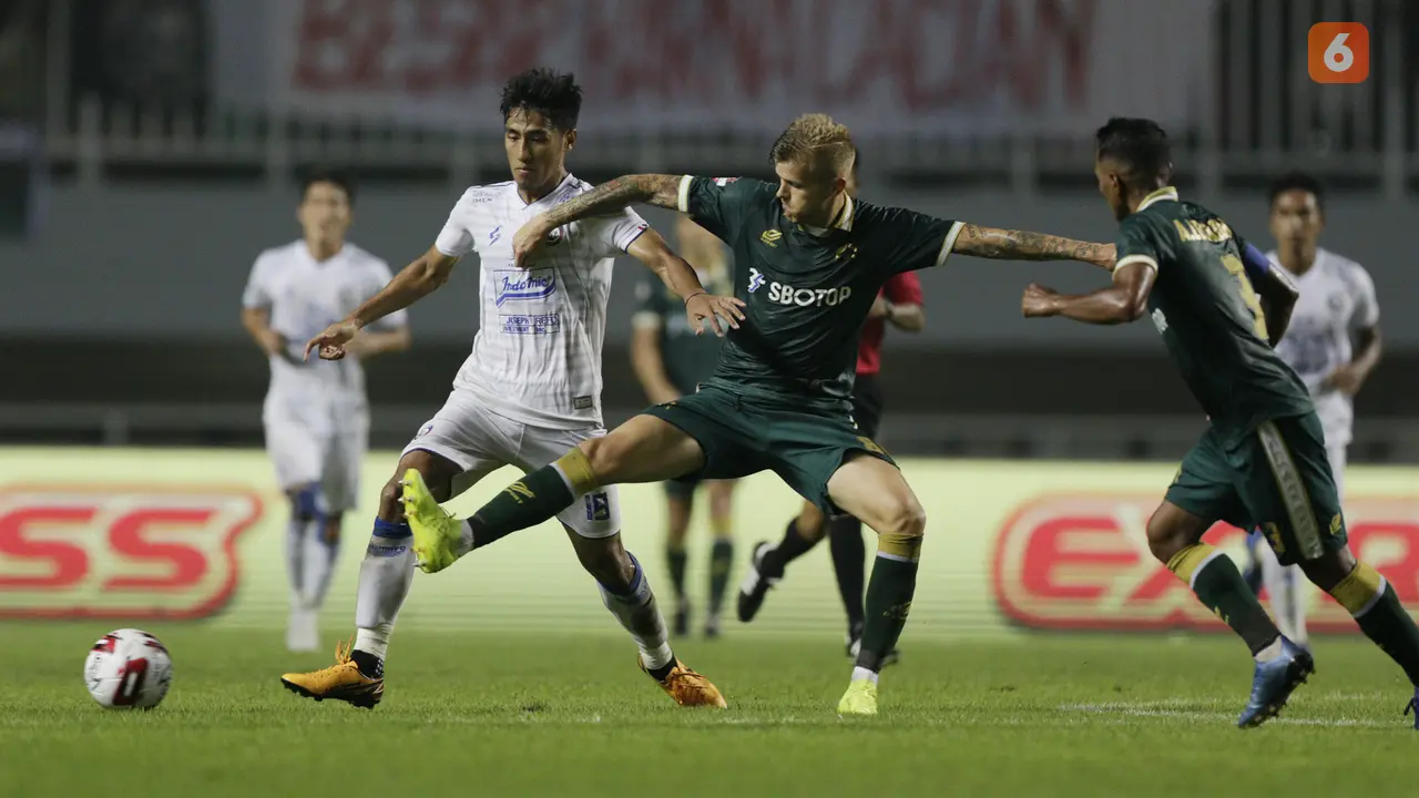 Shopee Liga 1 : Tira Persikabo Vs Arema FC