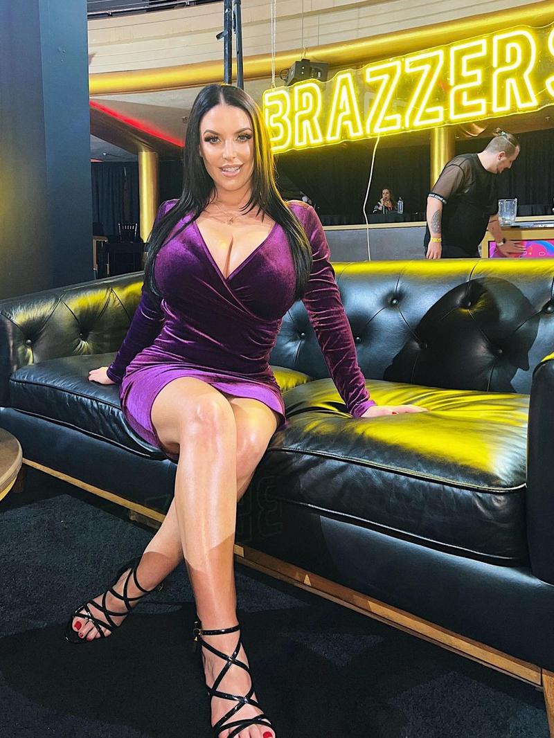 Lesbian kovboy porno