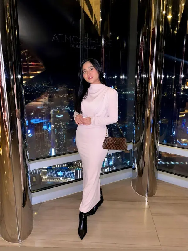 6 Momen Seru Rachel Vennya Liburan di Dubai, Curi Perhatian