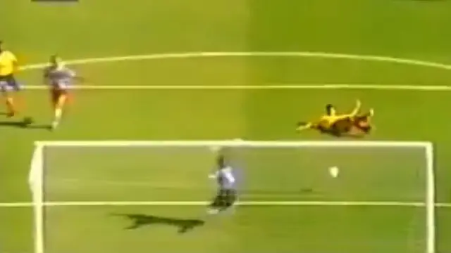 20 Gol spektakuler Piala Dunia | 16 - Andres Escobar