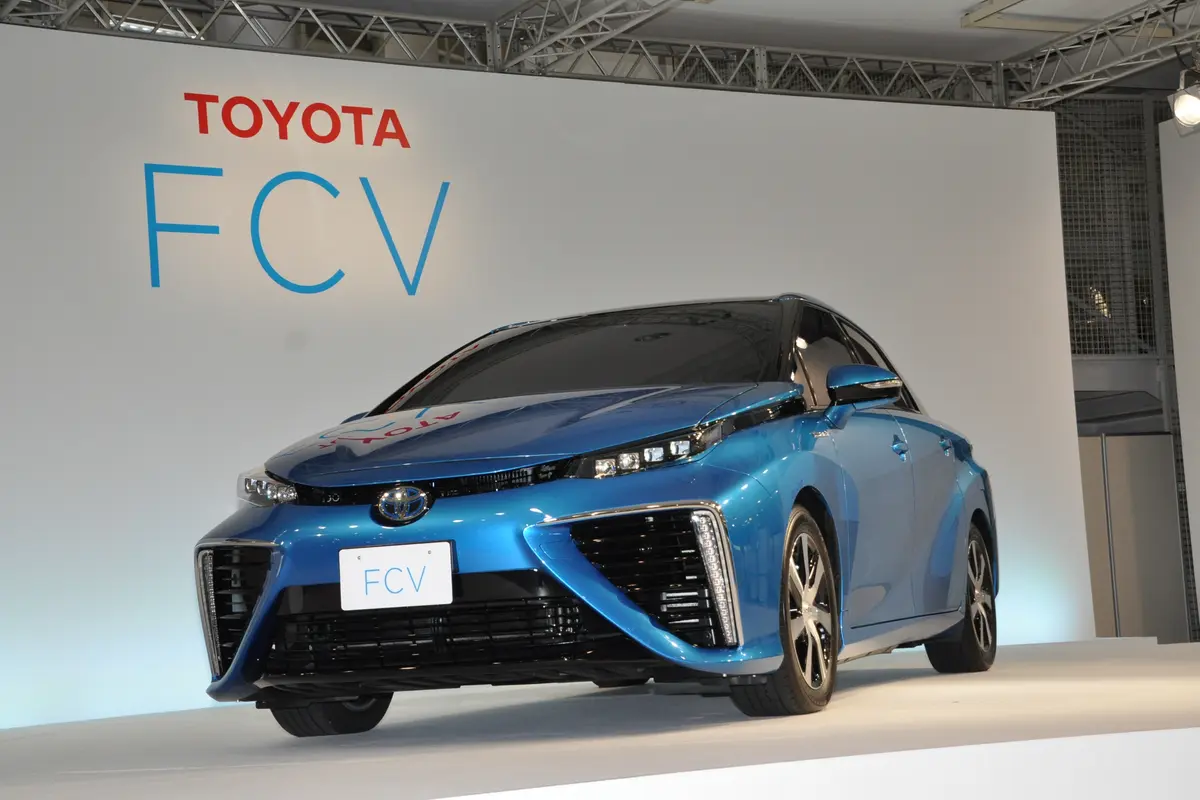 Mobil Hidrogen Toyota Dilego Rp 829 Juta, Tertarik?