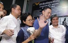 FOTO: Abolisi dari Presiden, Tom Lembong Resmi Tinggalkan Jeruji Besi