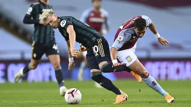 Hattrick Patrick Bamford Bawa Leeds United Lumat Aston Villa di Liga Inggris