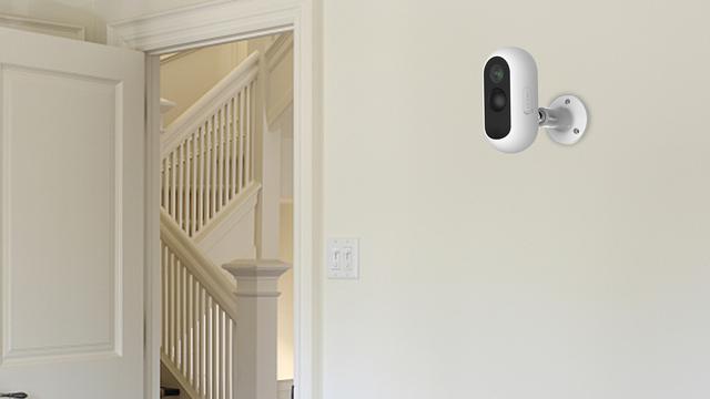 Kamera CCTV IT Smart Magnetic Outdoor Battery Camera WO2 (Erajaya)