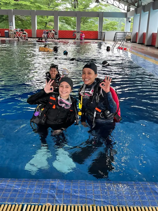 Berhasil Lulus, Ini 7 Potret Prilly Latuconsina Ikuti Pelatihan Penanganan Darurat Pertama