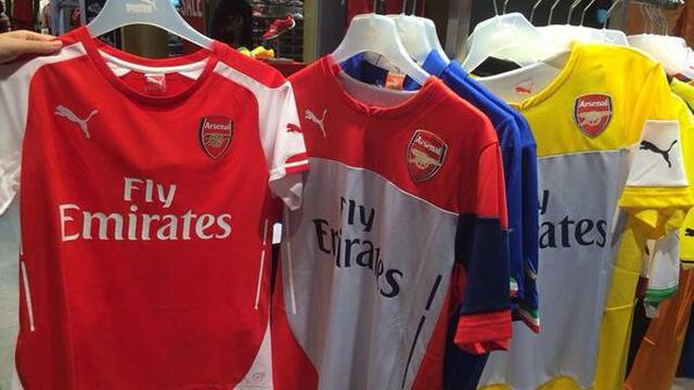 Toko Puma Di Hong Kong Sudah Jual Jersey Arsenal Musim Depan Bola Liputan6 Com