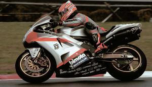 Anthony Gobert ketika masih aktif mengikuti event balap motor. (NIGEL PATERSON / AFP)