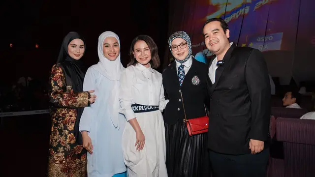 Sederet artis papan atas nonton konser Melly Goeslaw di Malaysia (Foto: Instagram ctdk)
