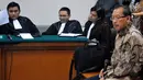 Antonius Bambang Djatmiko merupakan terdakwa kasus suap jual beli pasokan gas alam untuk pembangkit listrik di Gresik dan Gili Timur, Bangkalan, Madura, Jakarta, Senin (20/4/2015). (Liputan6.com/Yoppy Renato)