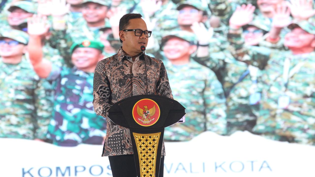 Wamendagri Ungkap Masalah yang Bikin Pusing Kepala Daerah Selain Ormas