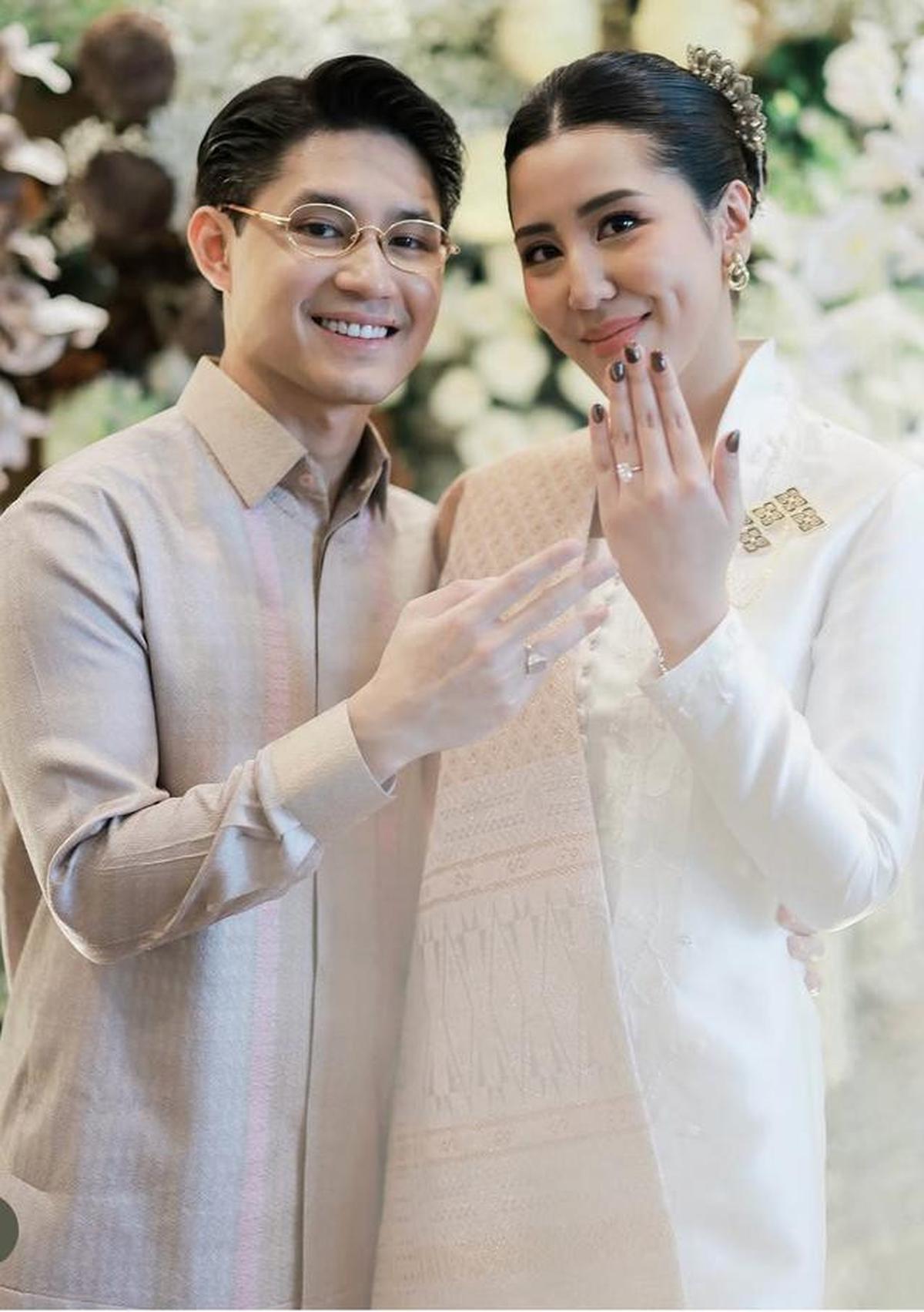 10 Cincin Lamaran Artis di Tahun 2025 yang Memukau, Kilau Romansa