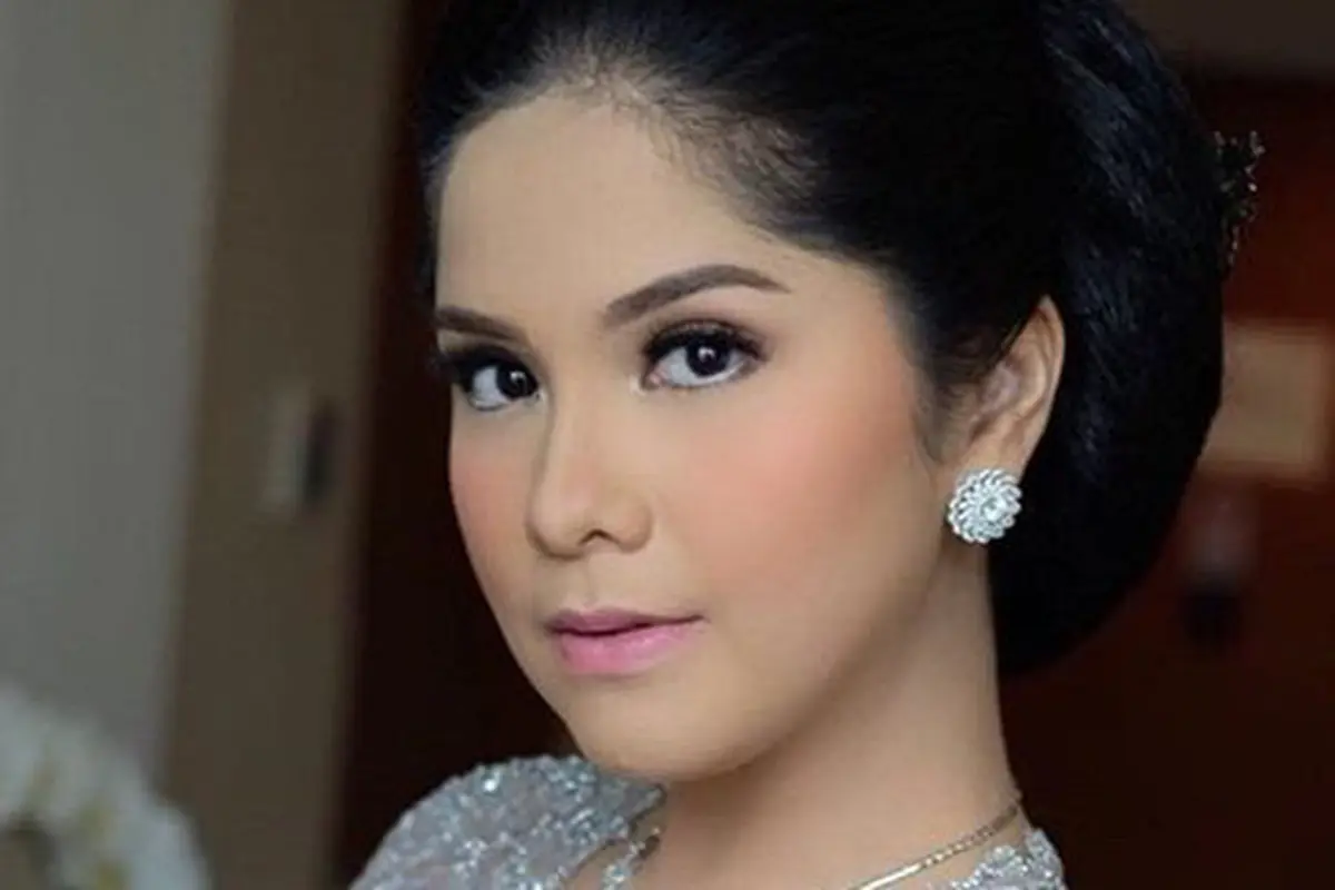 Riasan cantik Anisha Pohan/copyright Instagram.com/@annisayudhoyono