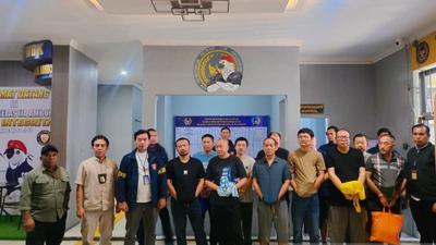 Rutan Ambon Serahkan 11 Narapidana WNA Kasus Tambang Ilegal ke Bareskrim Polri