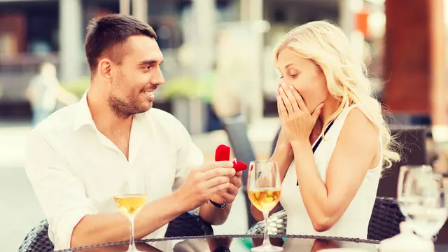 Menyatakan Cinta dengan Perhiasan Berlian