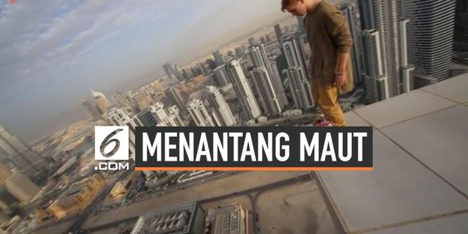 VIDEO: Ngilu, Bermain Hoverboard di Puncak Gedung Pencakar Langit