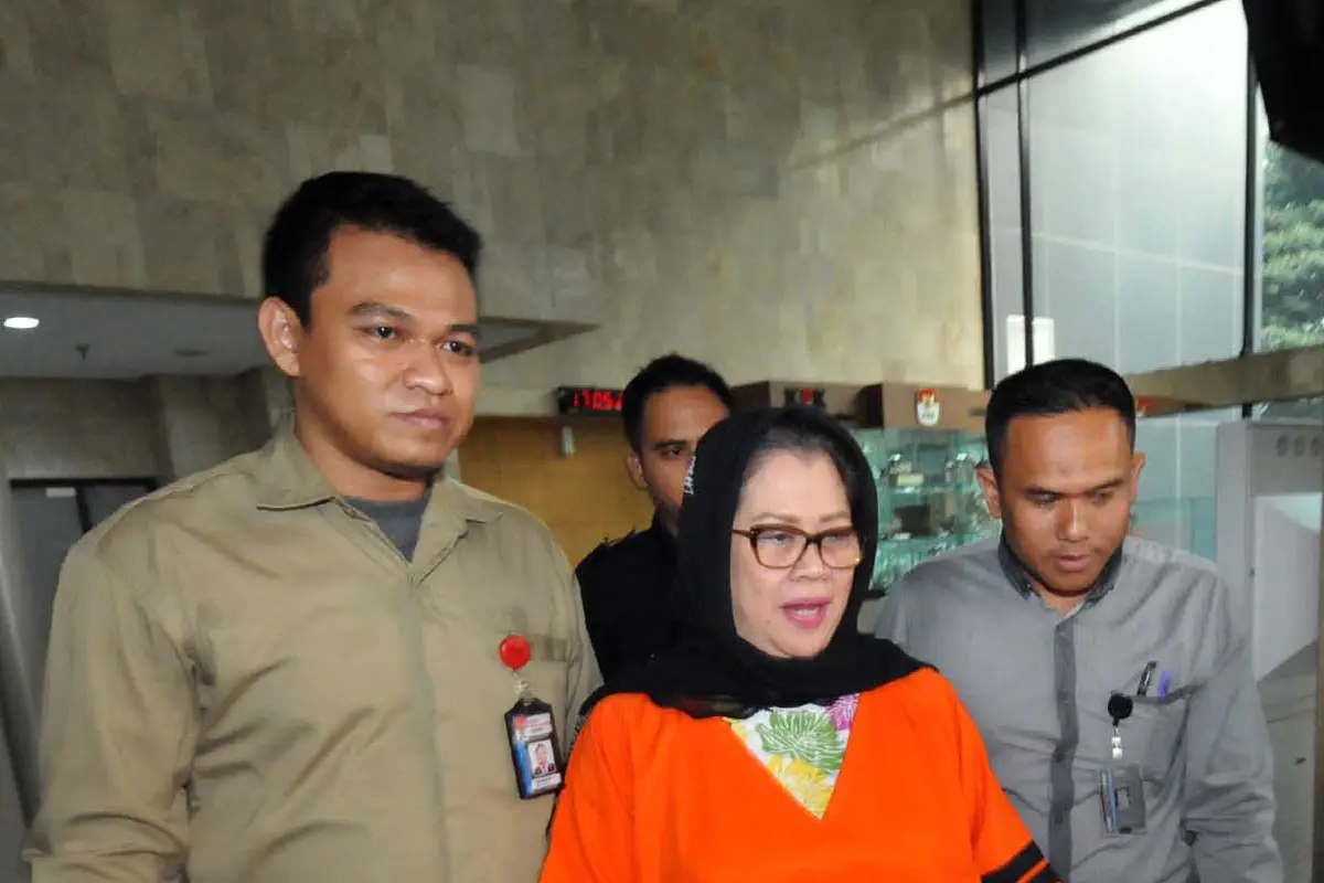 20151022-Anggota-DPR-Dewi-Yasin-Limpo-Resmi-Ditahan-KPK-Jakarta