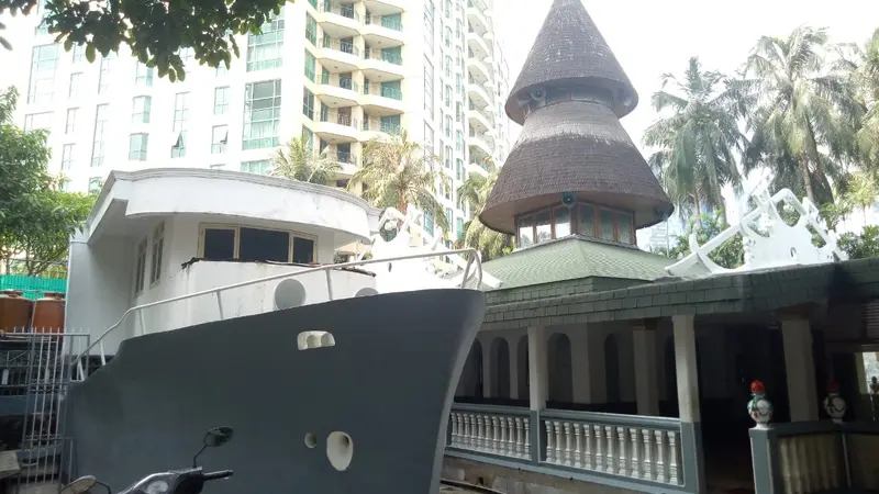 Masjid Perahu di Tebet.