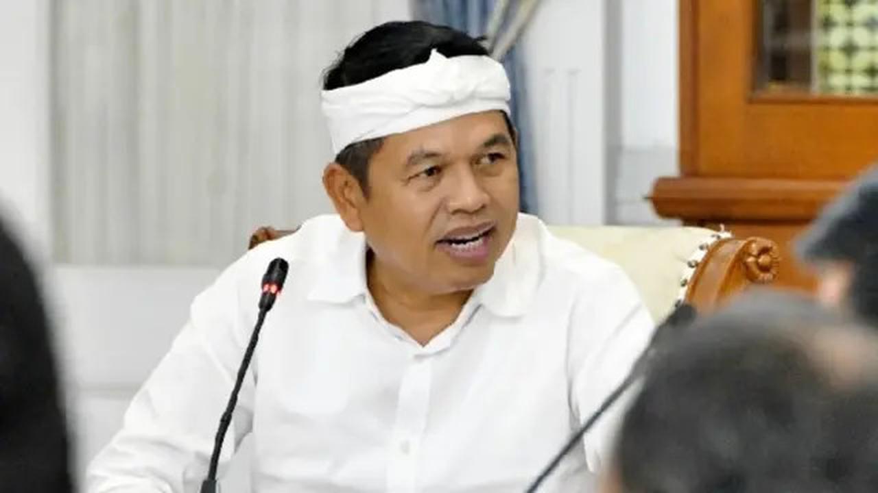 Gubernur Dedi Mulyadi Heran Tiap Banjir Penyelesaiannya Bagi-Bagi Sembako: Saya Enggak Mau!