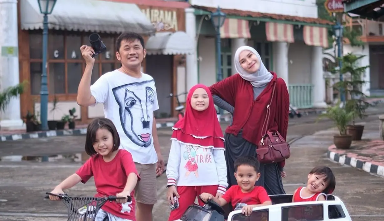 Hanung Bramantyo dan Zaskia Adya Mecca (Instagram/zaskiadyamecca)