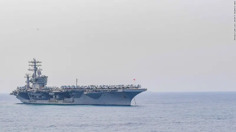 Kapal induk AS USS Nimitz di Teluk Bengal, India, saat latihan gabungan Malabar (US Navy)