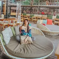 (Instagram/anissaaziza)