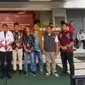 Paslon Imam-Ririn usai mengikuti tes kesehatan RSPAD Gatot Subroto Jakarta, rangkaian dari persyaratan pendaftaran Pilkada Depok 2024. (Istimewa)