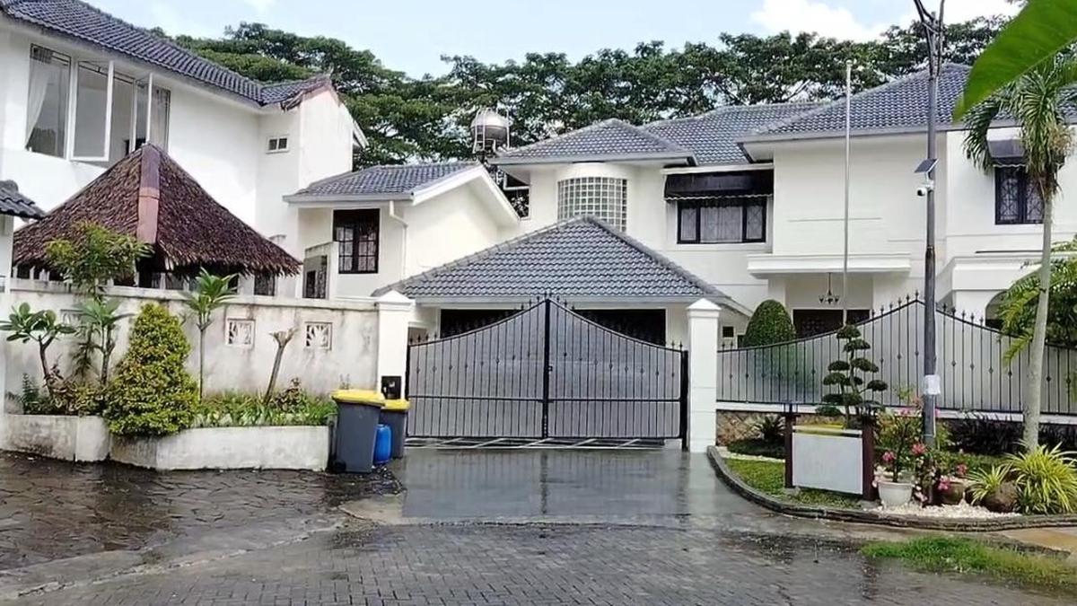 7 Jam Geledah Rumah Topan Ginting di Medan, KPK Temukan Uang Tunai Rp 2,8 Miliar dan Senjata Api