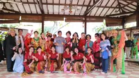Komite Seni Budaya Nusantara (KSBN) diundang oleh KBRI Rumania untuk memperkenalkan seni budaya Indonesia ke mancanegara. (Foto : Akbar Muhibar / Liputan6.com)