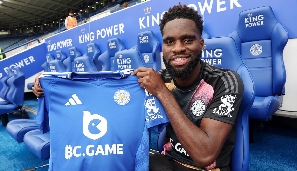 Striker berusia 26 tahun, Odsonne Edouard menjadi pemain Prancis terbaru yang didatangkan Leicester City dalam rentang hampir satu dekade terakhir. The Foxes meminjamnya dari Crystal Palace pada awal musim 2024/2025 selama semusim hingga akhir musim 2024/2025. (lcfc.com)