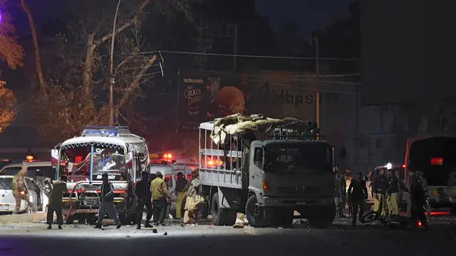 Serangan Bom Bunuh Diri di Pakistan