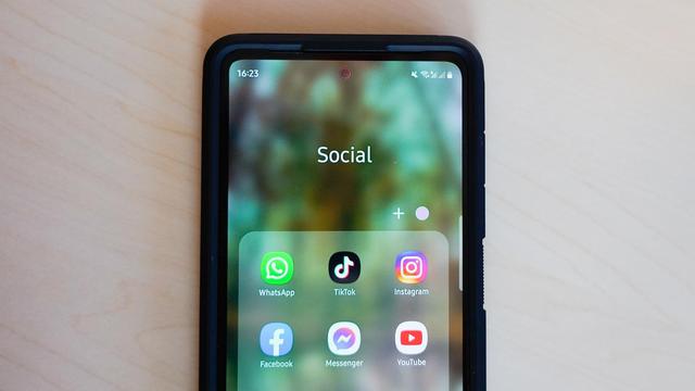 Ilustrasi media sosial