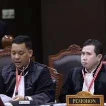 Tim hukum PPP dalam sidang panel 1 sengketa Pileg 2024, Gedung Mahkamah Konstitusi (MK) Jakarta, Selasa (30/4/2024). (Foto: Tim Humas MK)