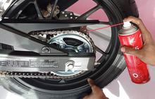 Jangan mengabaikan tanda-tanda ini jika tidak ingin rantai dan gir motor putus di jalan.