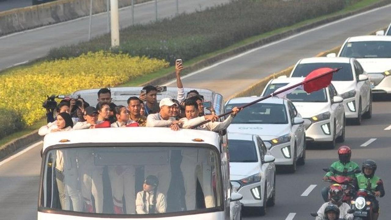 Acara pawai ini diharapkan dapat memberikan motivasi lebih kepada para atlet untuk terus berprestasi dan mengharumkan nama Indonesia di ajang olahraga internasional lainnya. Foto: merdeka.com / Imam Buhori